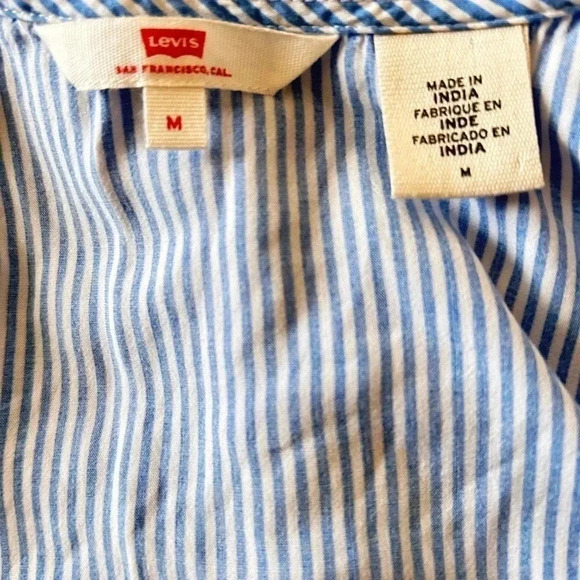 Levi’s Button Down Blue&White Pinstripe Tie Shoulder Women’s Top Size Medium - Picture 4 of 9